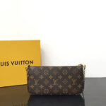 Louis Vuitton Multi Pochette Accessoires M44813